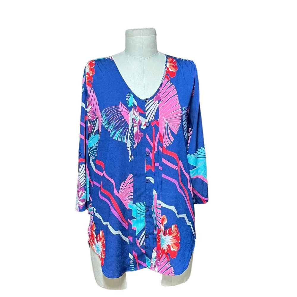 Yumi Kim Lizzie Floral Roll Tab Sleeve Top in Blue with Pink, Red, Teal Size XS